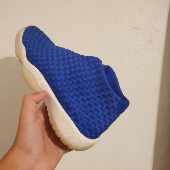 JORDAN FUTURE - Picture 1 of 3